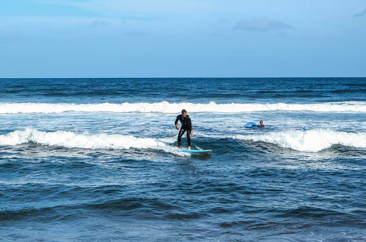 SurfWeek image